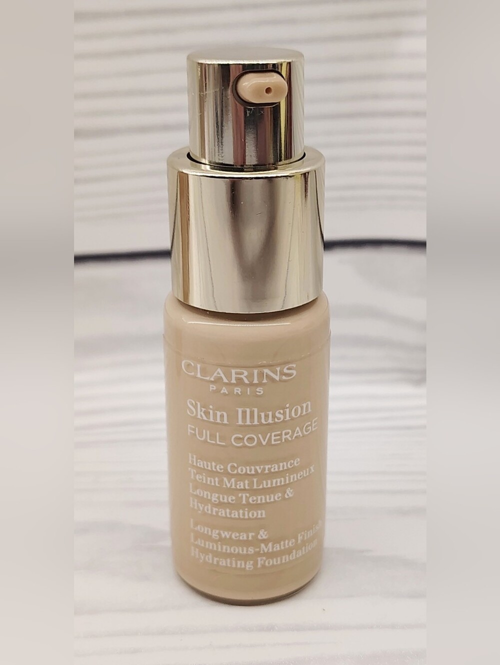 Clarins Skin Illusion Full Coverage Foundation Makeup 100.4N